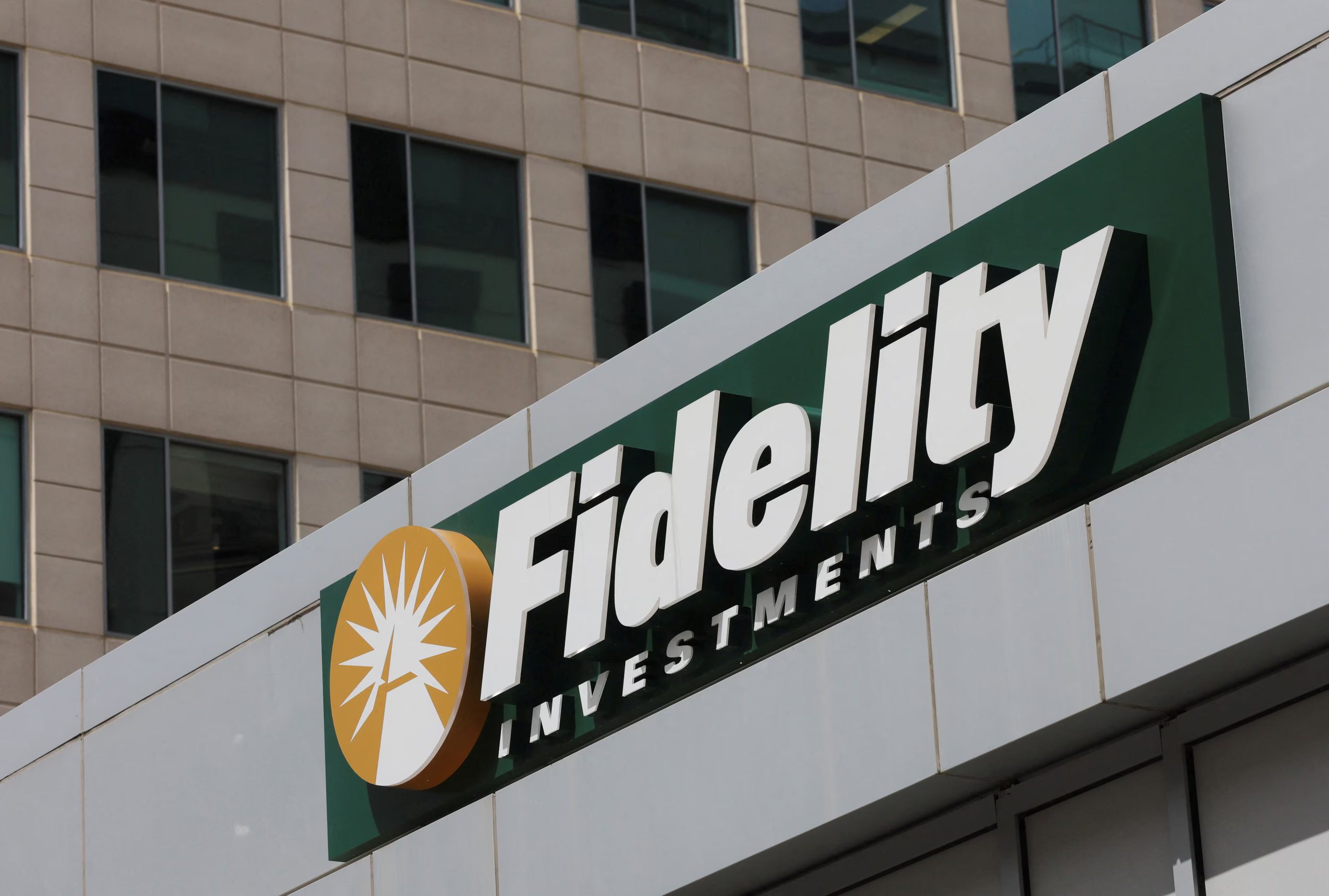 Bitcoin: Fidelity opens the door for retirement accounts