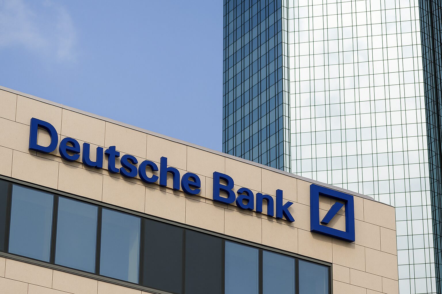 Bitcoin in central bank reserves: Deutsche Bank predicts adoption by 2030